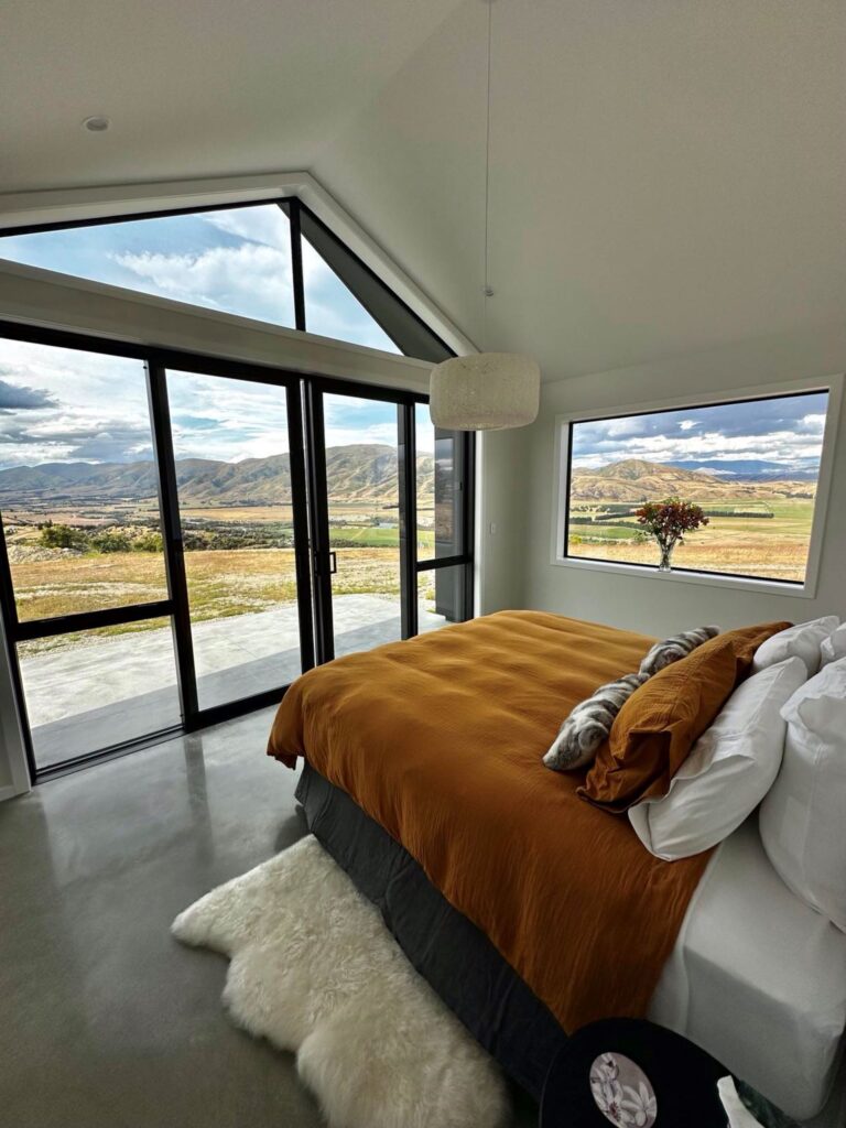 Header image placeholder Main guest bedroom Matagouri Lodge