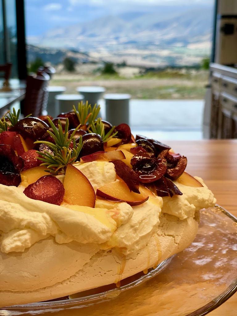 Matagouri Lodge Pavlova speciality Matagouri Lodge Pavlova speciality